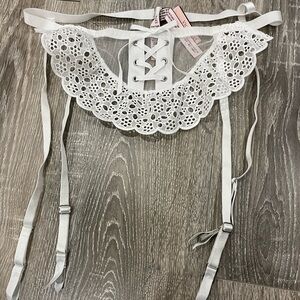 NWT Victoria’s Secret apron style garter
